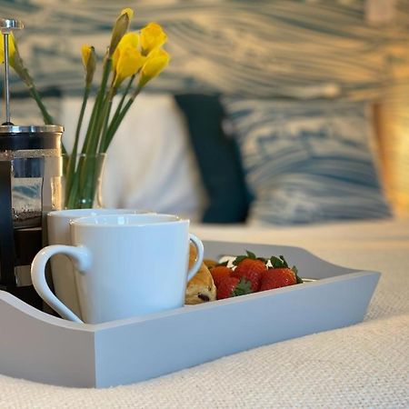 The Bunker-Luxe Central Falmouth Getaway With Stunning Sea Views Luaran gambar