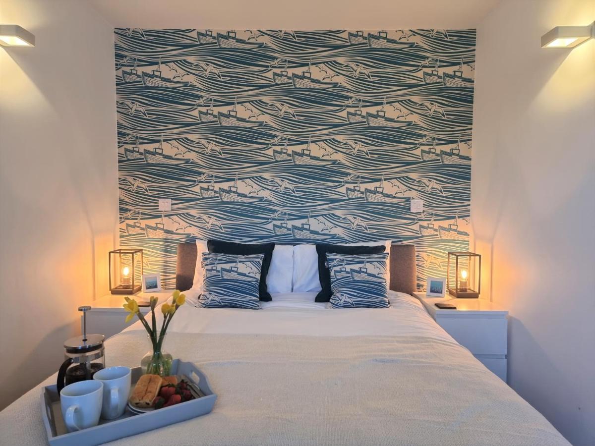 The Bunker-Luxe Central Falmouth Getaway With Stunning Sea Views Luaran gambar