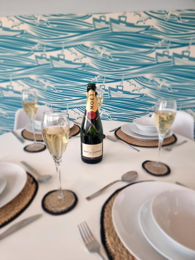 The Bunker-Luxe Central Falmouth Getaway With Stunning Sea Views Luaran gambar