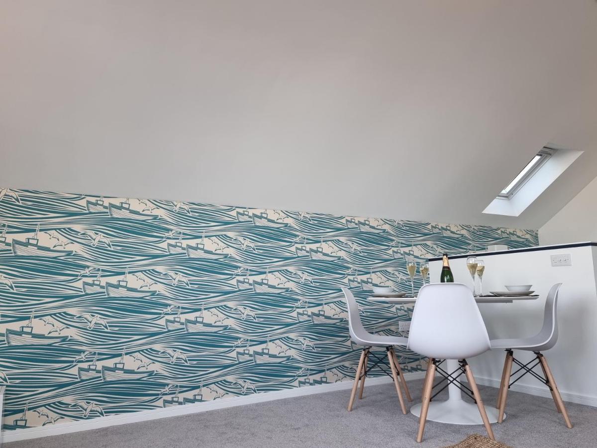 The Bunker-Luxe Central Falmouth Getaway With Stunning Sea Views Luaran gambar