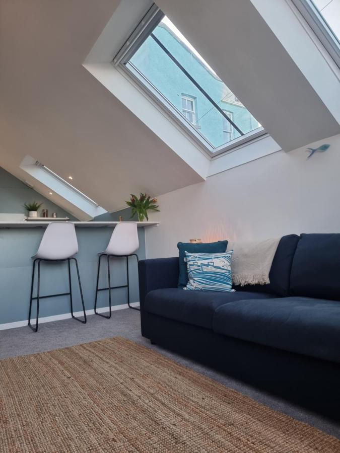 The Bunker-Luxe Central Falmouth Getaway With Stunning Sea Views Luaran gambar