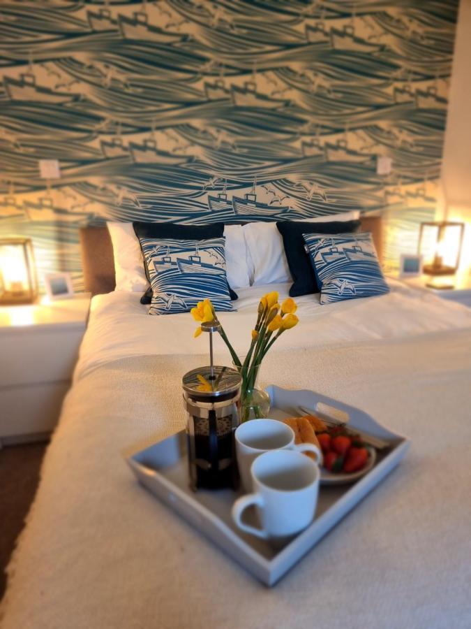 The Bunker-Luxe Central Falmouth Getaway With Stunning Sea Views Luaran gambar